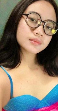 SparklyChampagne from Greater London,United Kingdom